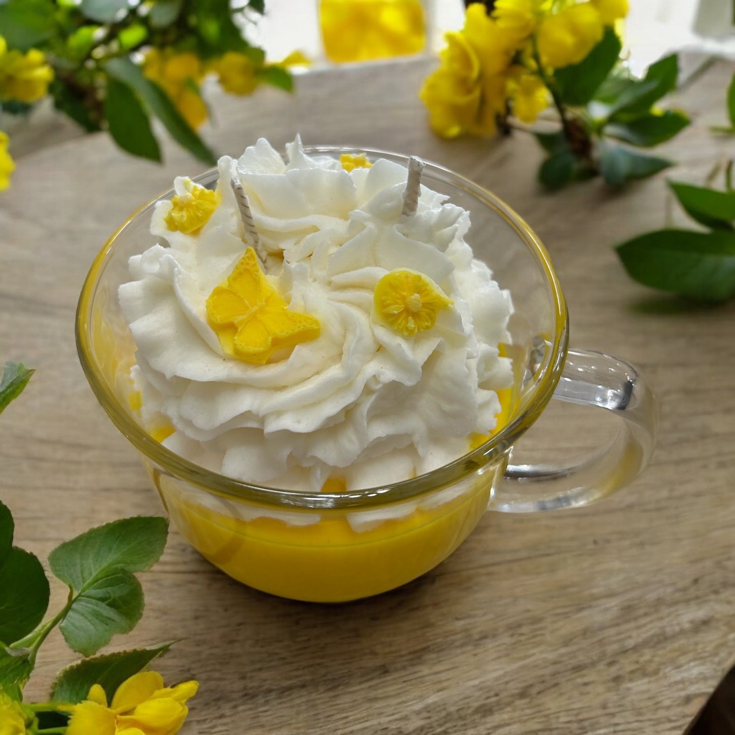 Honeysuckle Jasmine Dessert candle